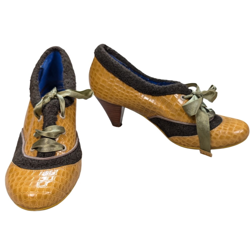 Poetic License Women's Size 8 Retro Style Mustard & Brown‎ Lace Up Heels